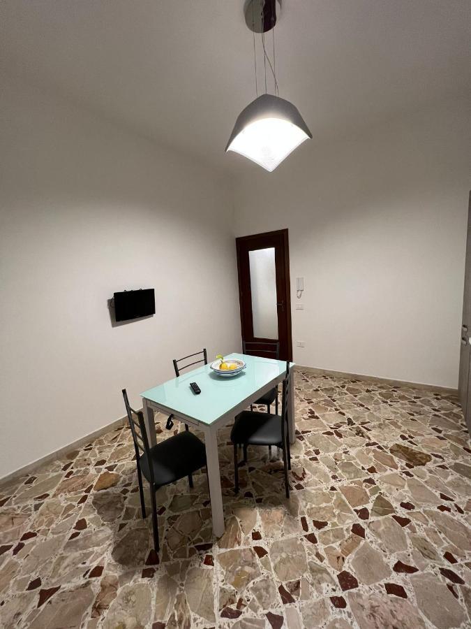 A Due Passi Dal Centro Villa Marsala Exterior foto